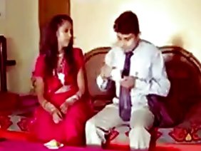 रसदार लड़की ने खुद को अपने दादा और प्रेमी पोर्न को दे दिया