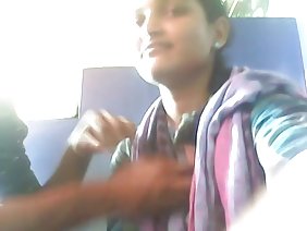 हॉट बस्टी चिक पोर्न के लिए लंबे समय तक रिसर
